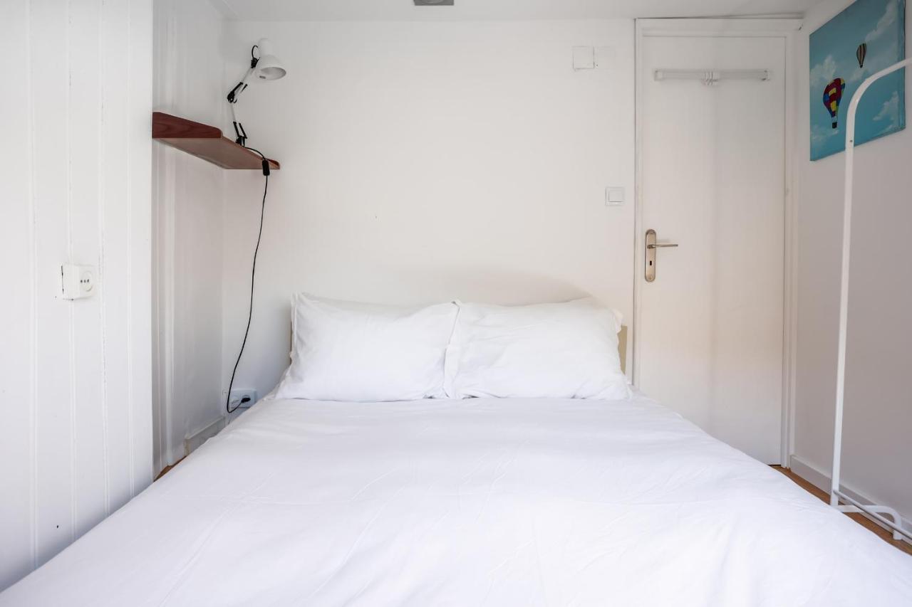 Cozy 3 Bedroom Apt In Lively Bairro Alto Lisbon Exterior photo